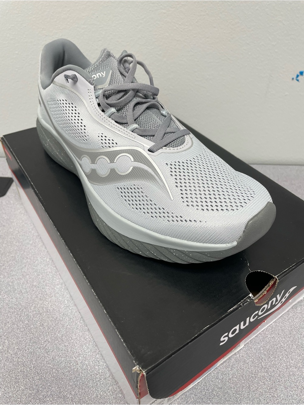 Saucony “Kinvara 15 Cloud” Gray Men's | New in Box size 12